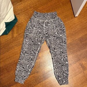 Athleta Textured Salutation Joggers